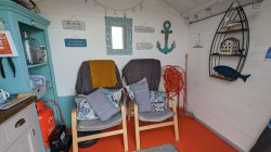 hut3.jpg